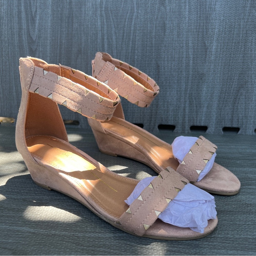 Sandals size 6.5